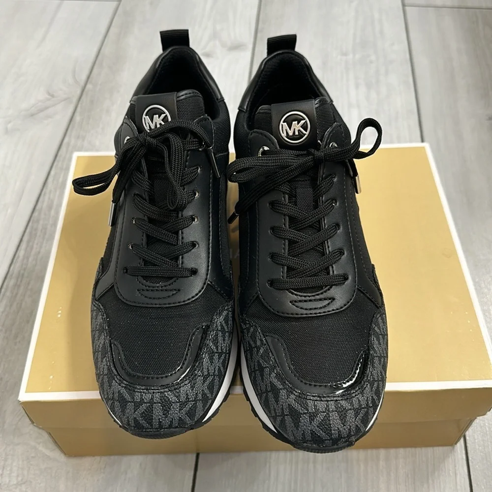 NWT Michael Kors Wilma Trainer Black Tech Canvas Sz. 8M - Picture 6 of 13